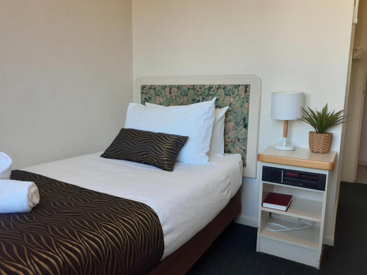 Crest Motor 3* Queanbeyan